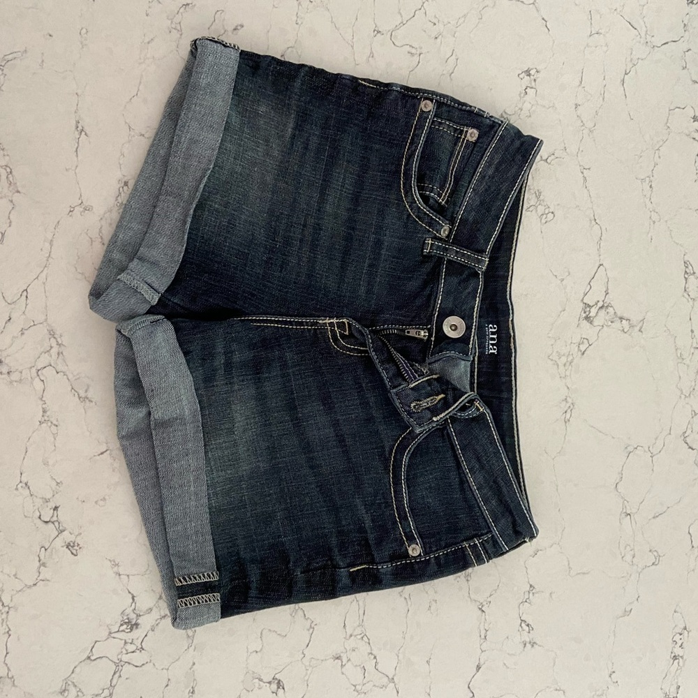 3!!!! ANA SHORTS